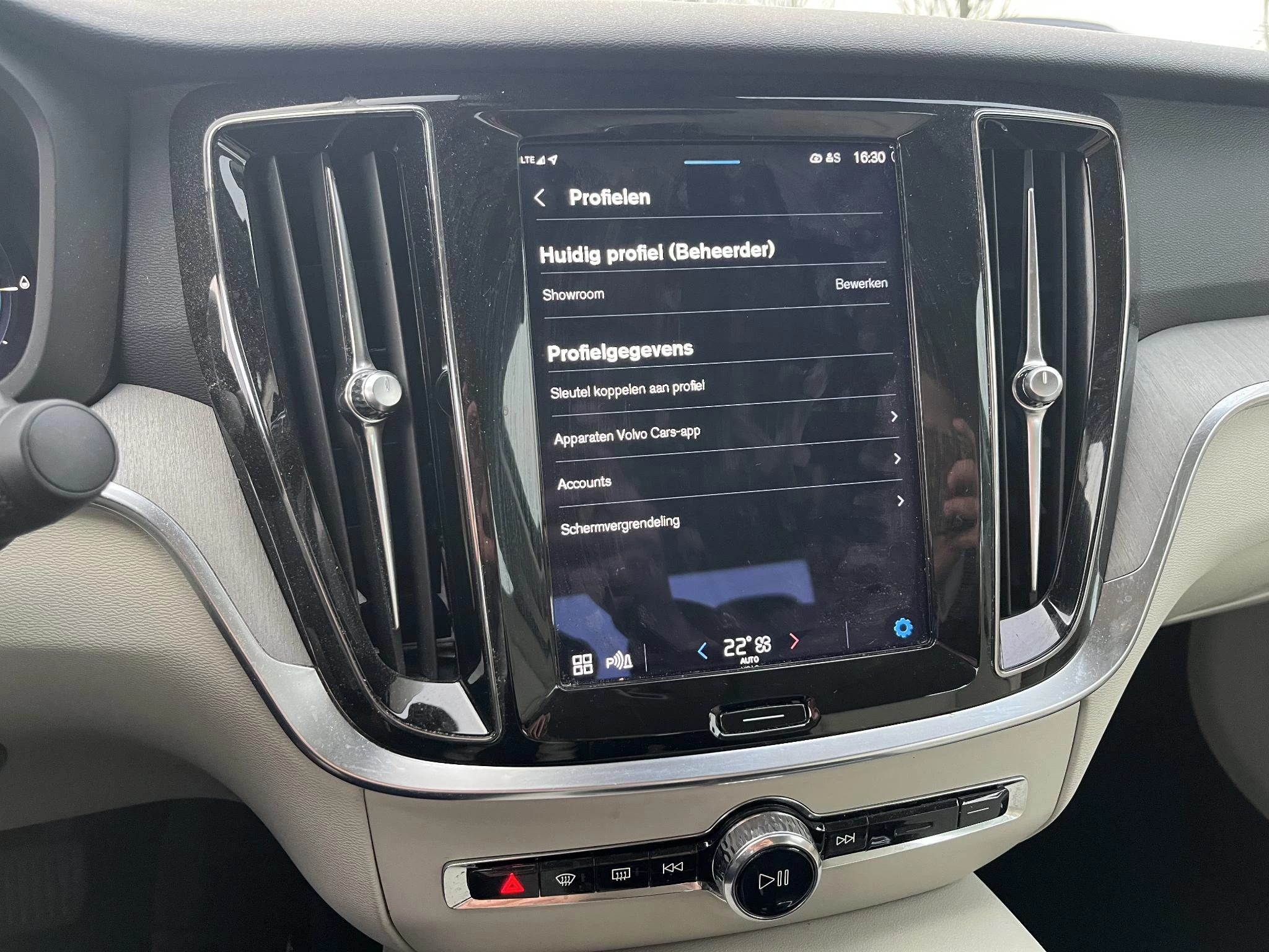 Volvo-S60-image-18