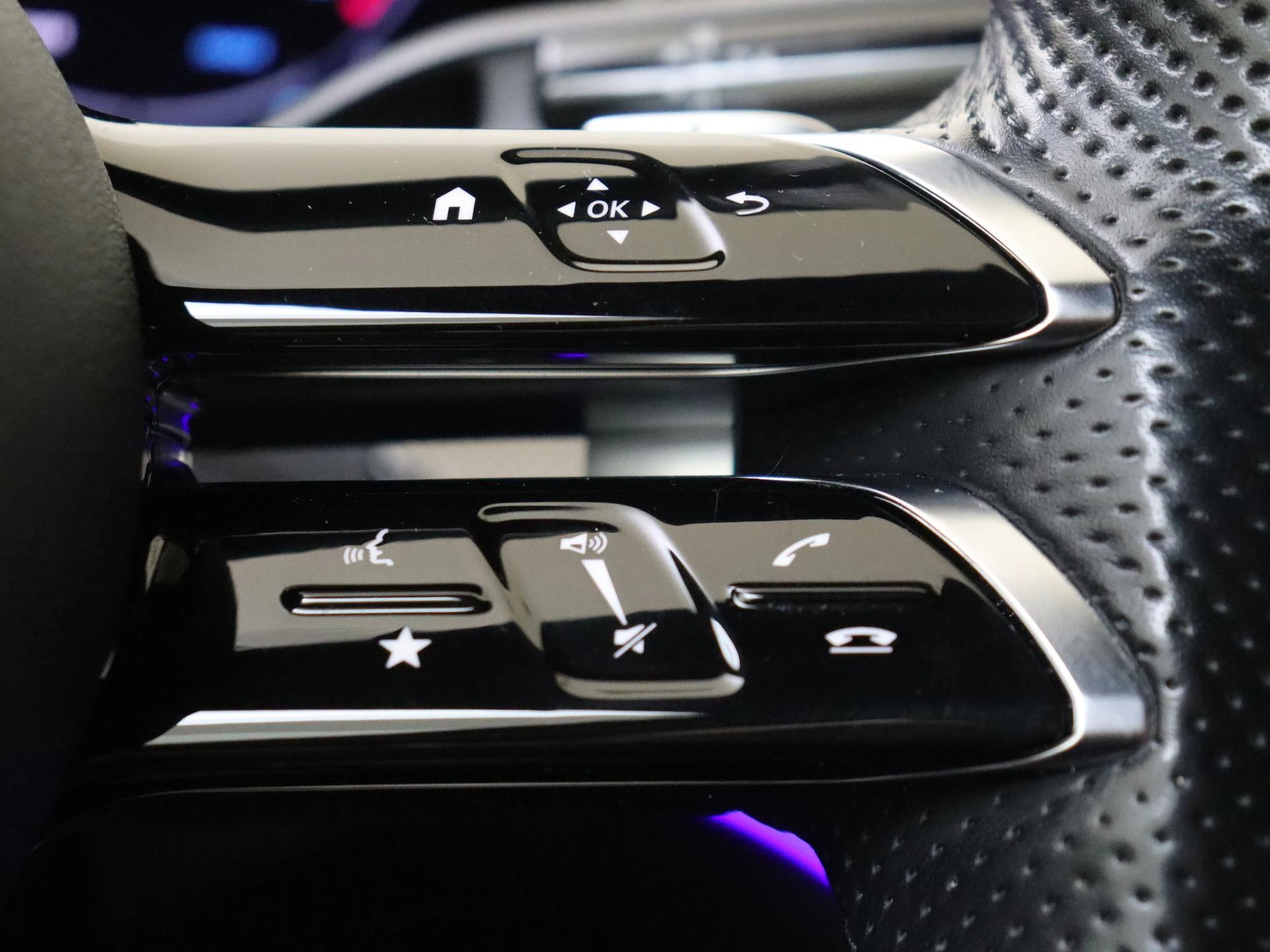 Mercedes-Benz-C-Klasse-image-13