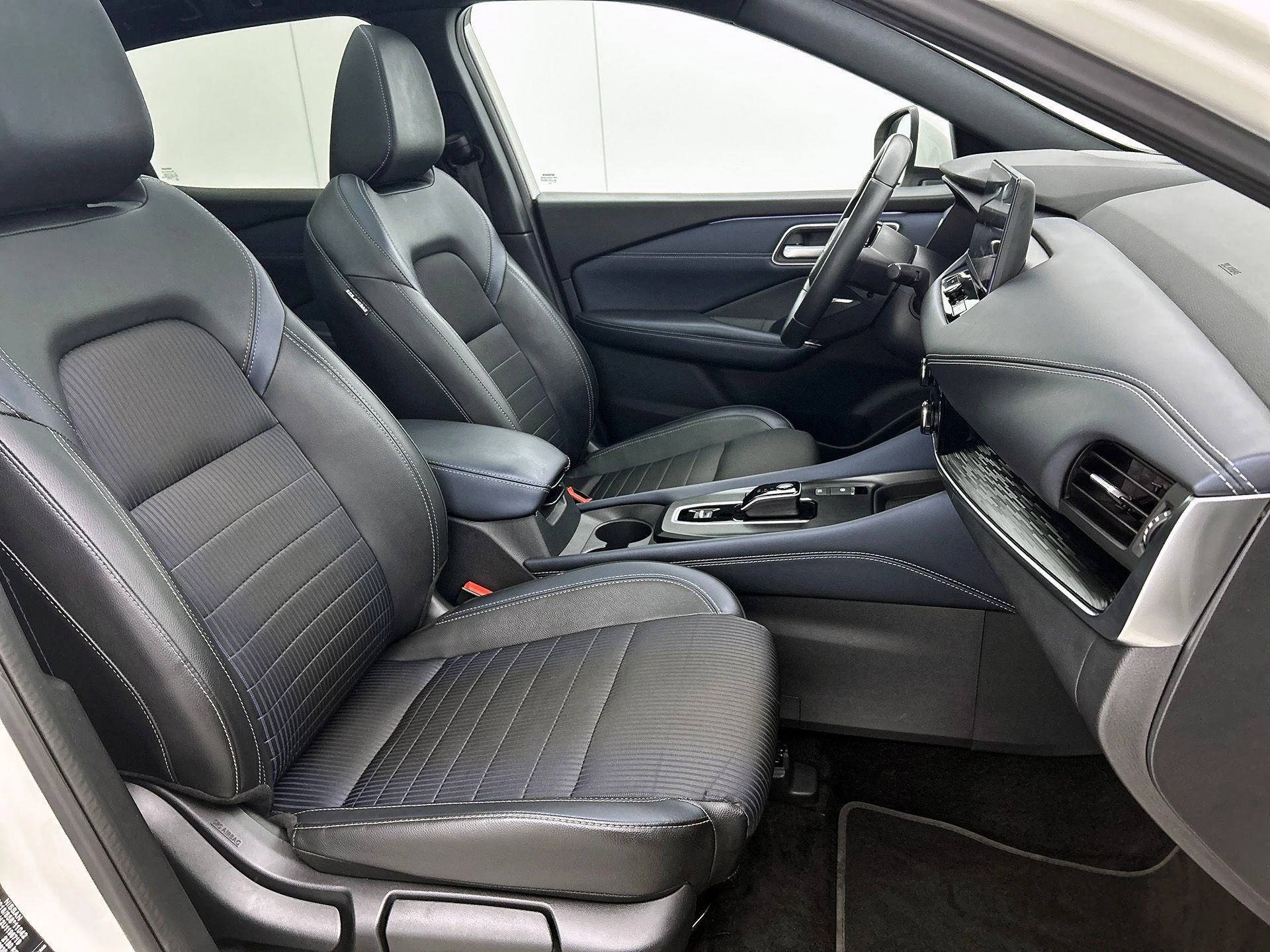 Nissan-QASHQAI-image-43