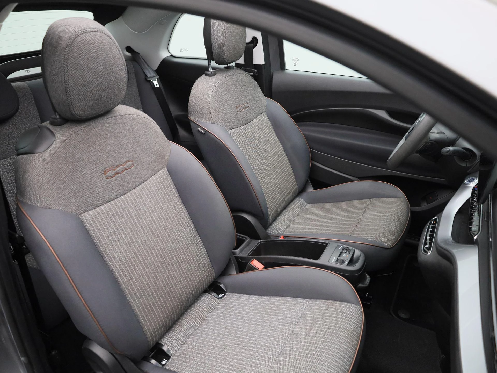 Fiat-500C-image-29