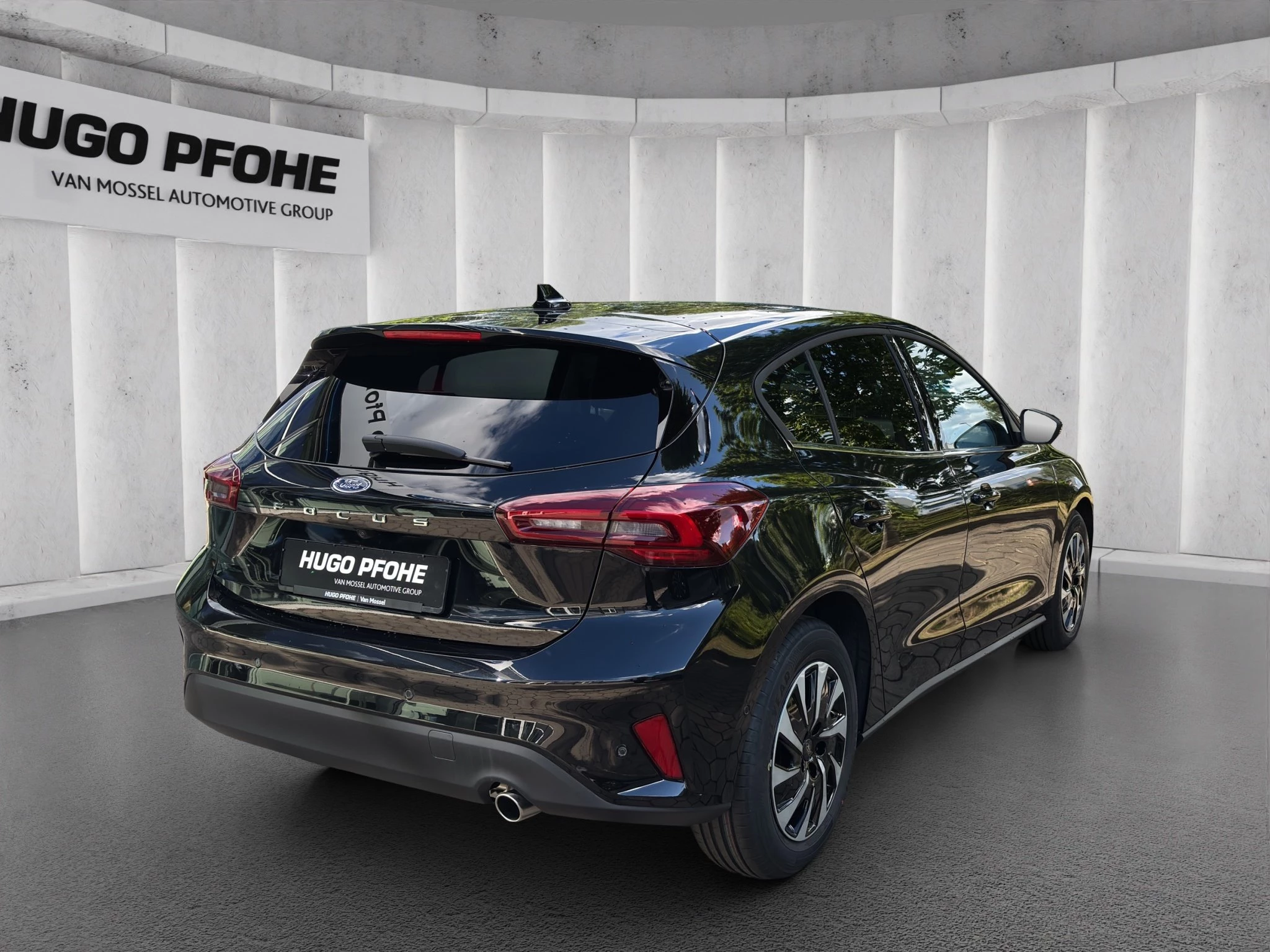 Ford Focus Titanium Edition Limousine Automatik & Panoramadach *HEZ Aktion Lieferung bis 30.06.2026*