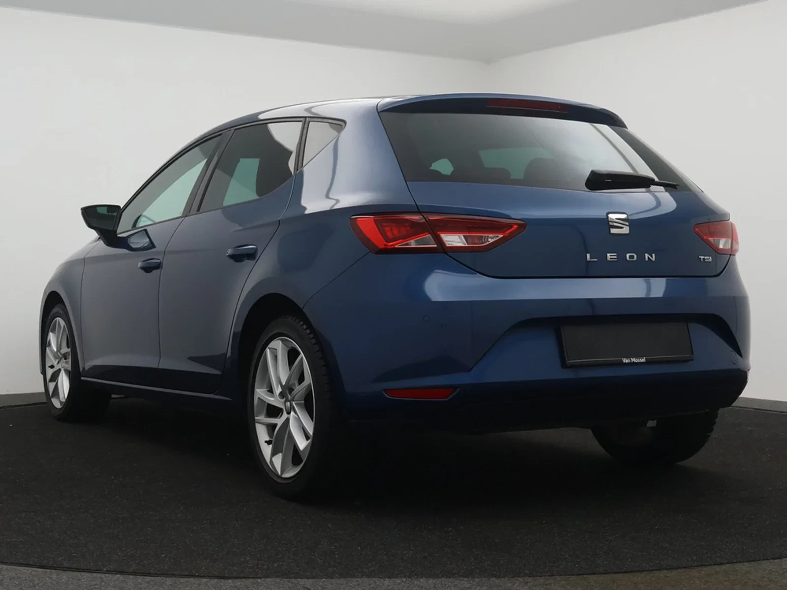 SEAT Leon Leon TSI 110PK *LEDER*ALCANTARA*CRUISE*NAVI*PDC*DAB RADIO*BLTH*...*