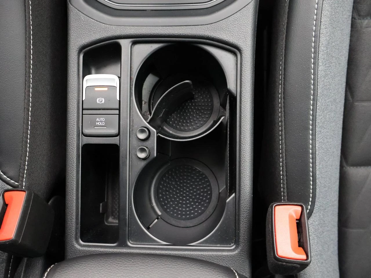 Volkswagen-Touran-image-26