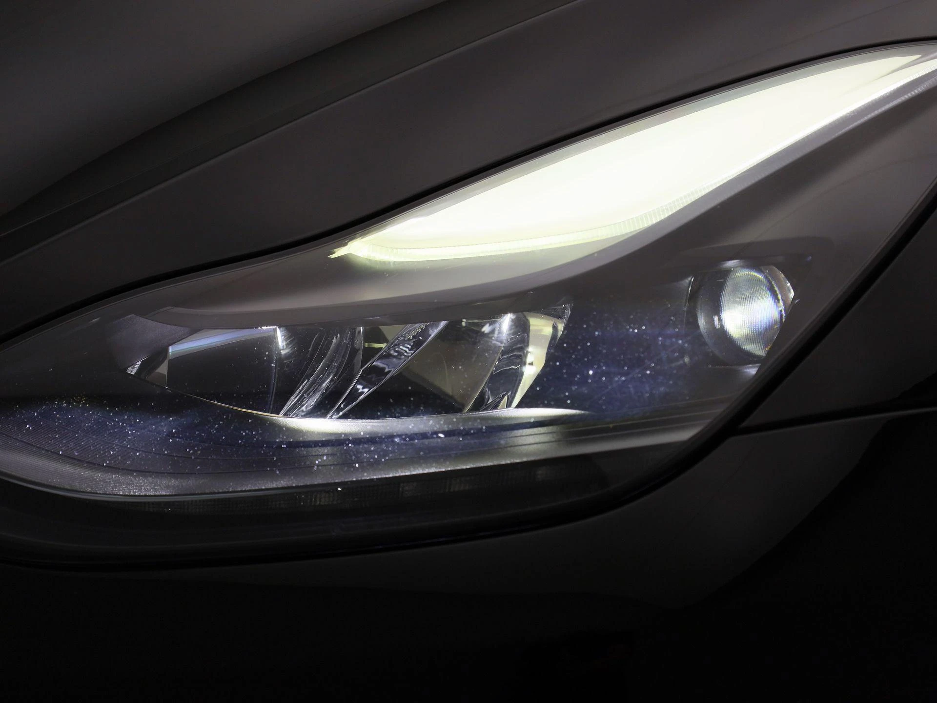 Tesla Model Y Long Range Dual Motor AWD