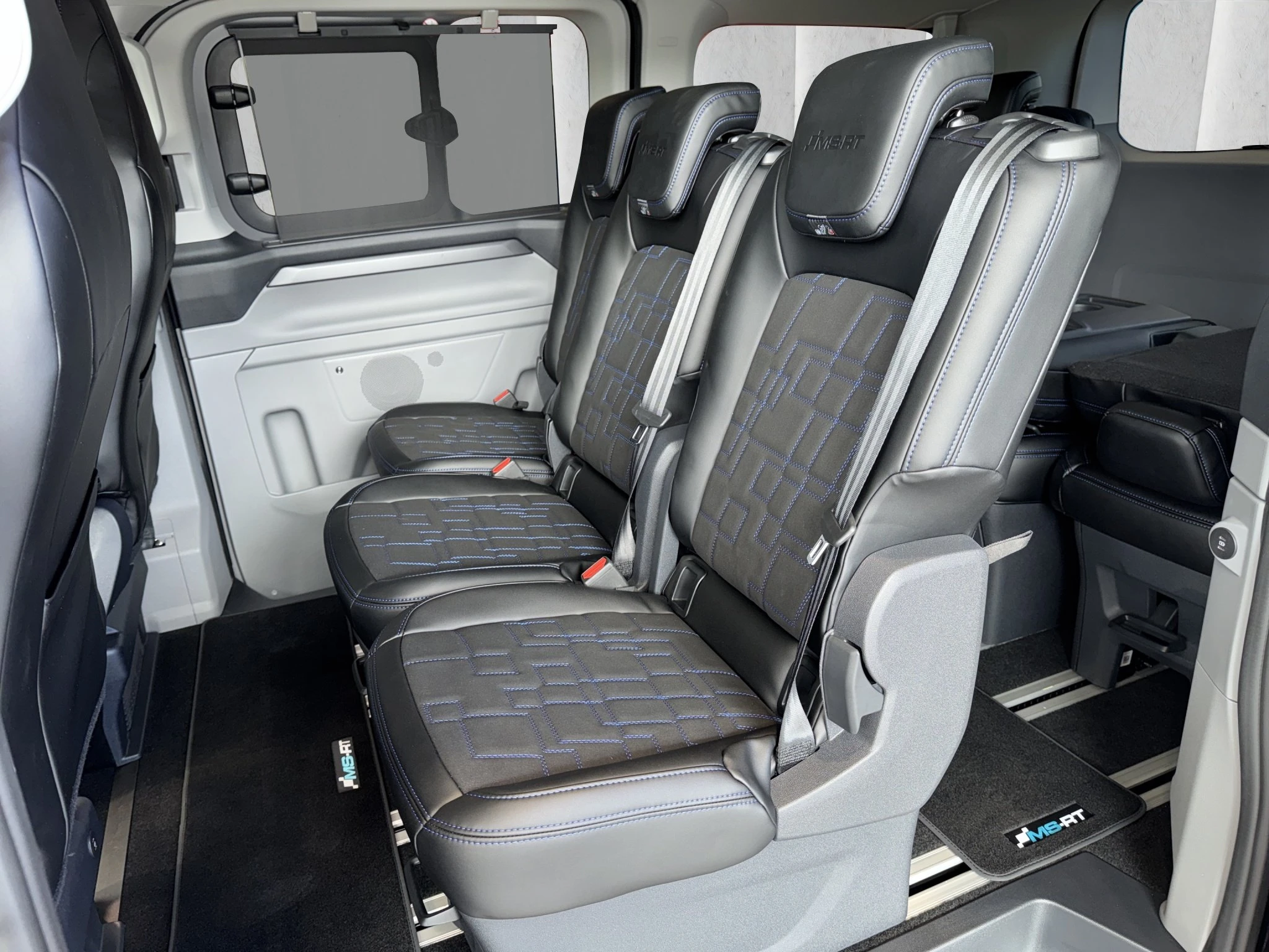 Ford-Tourneo Custom-image-8