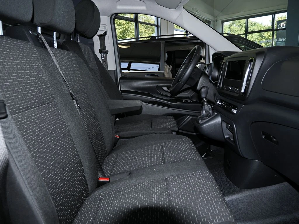 Mercedes-Benz-Vito 116-image-9