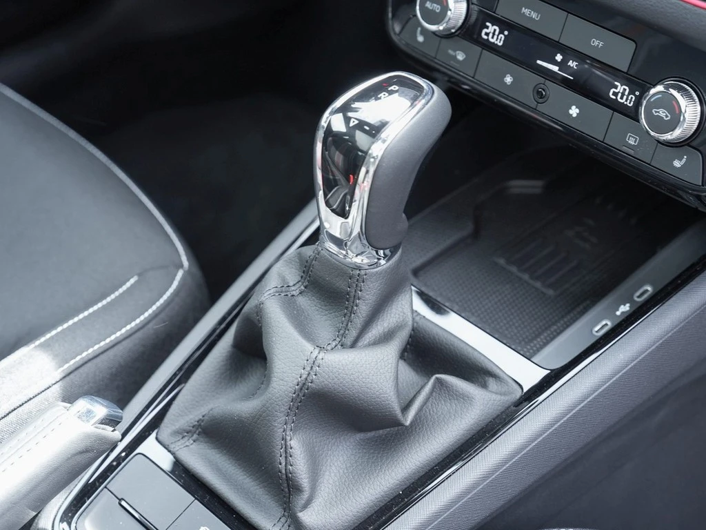 Škoda Scala 1.5 TSI DSG Monte Carlo Navi/SmartLink/RFK