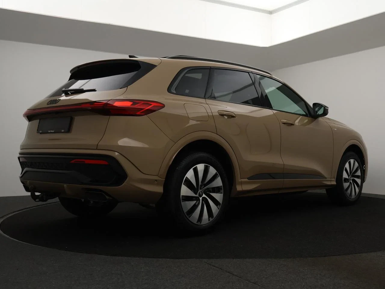 Audi-Q5-image-1