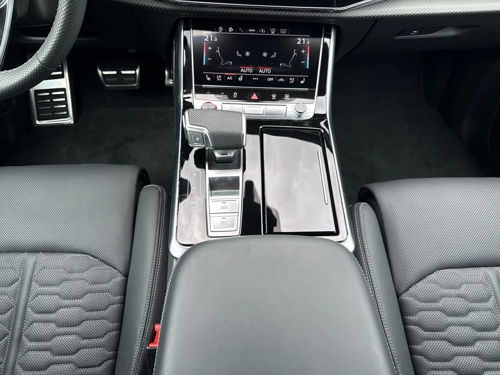 Audi RSQ8 performance tiptronic *UPE 194.795,00*
