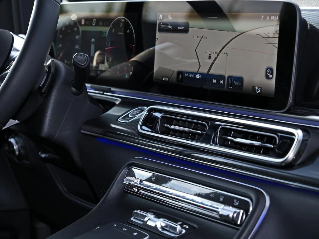 Mercedes-Benz-V-Klasse 220-image-11