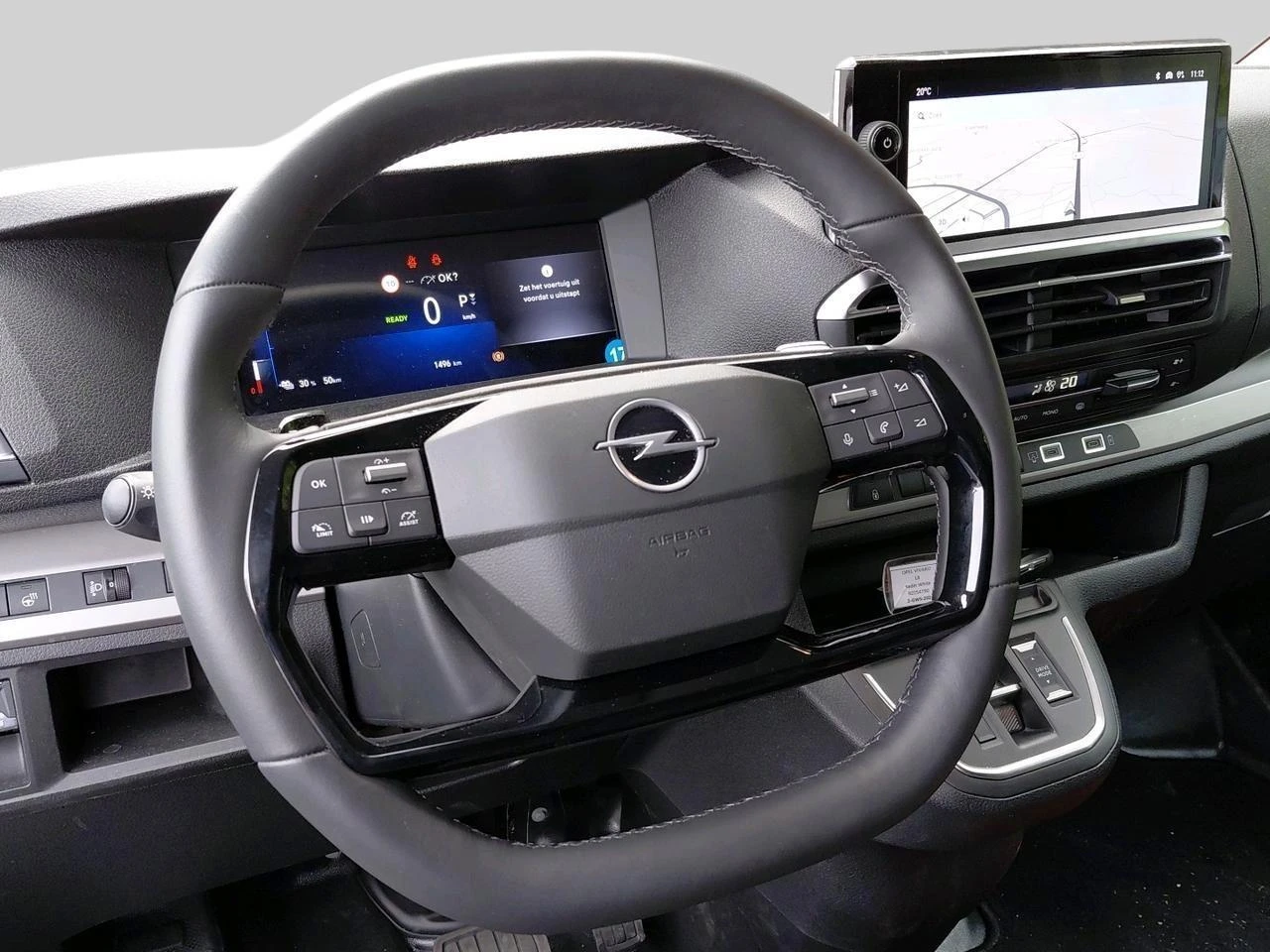 Opel-Vivaro-image-9