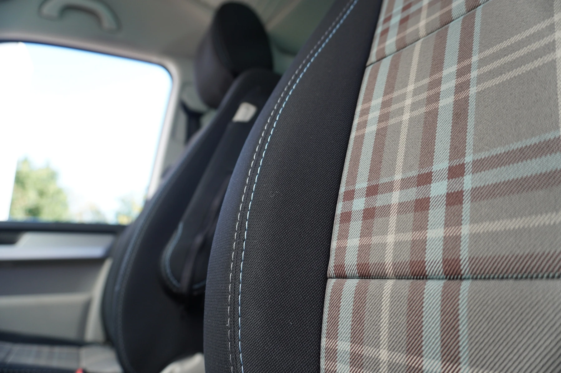 Volkswagen-California-image-14