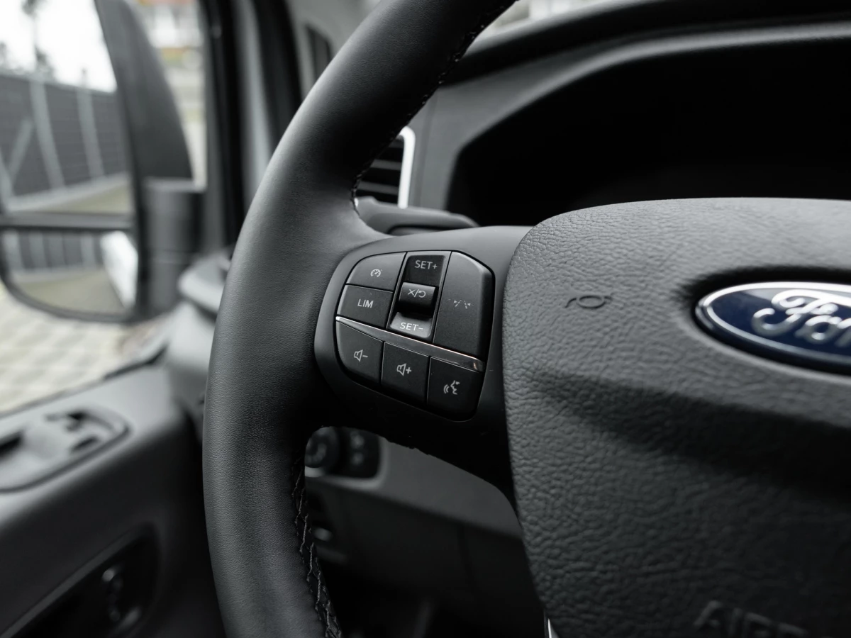 Ford-Transit-image-15
