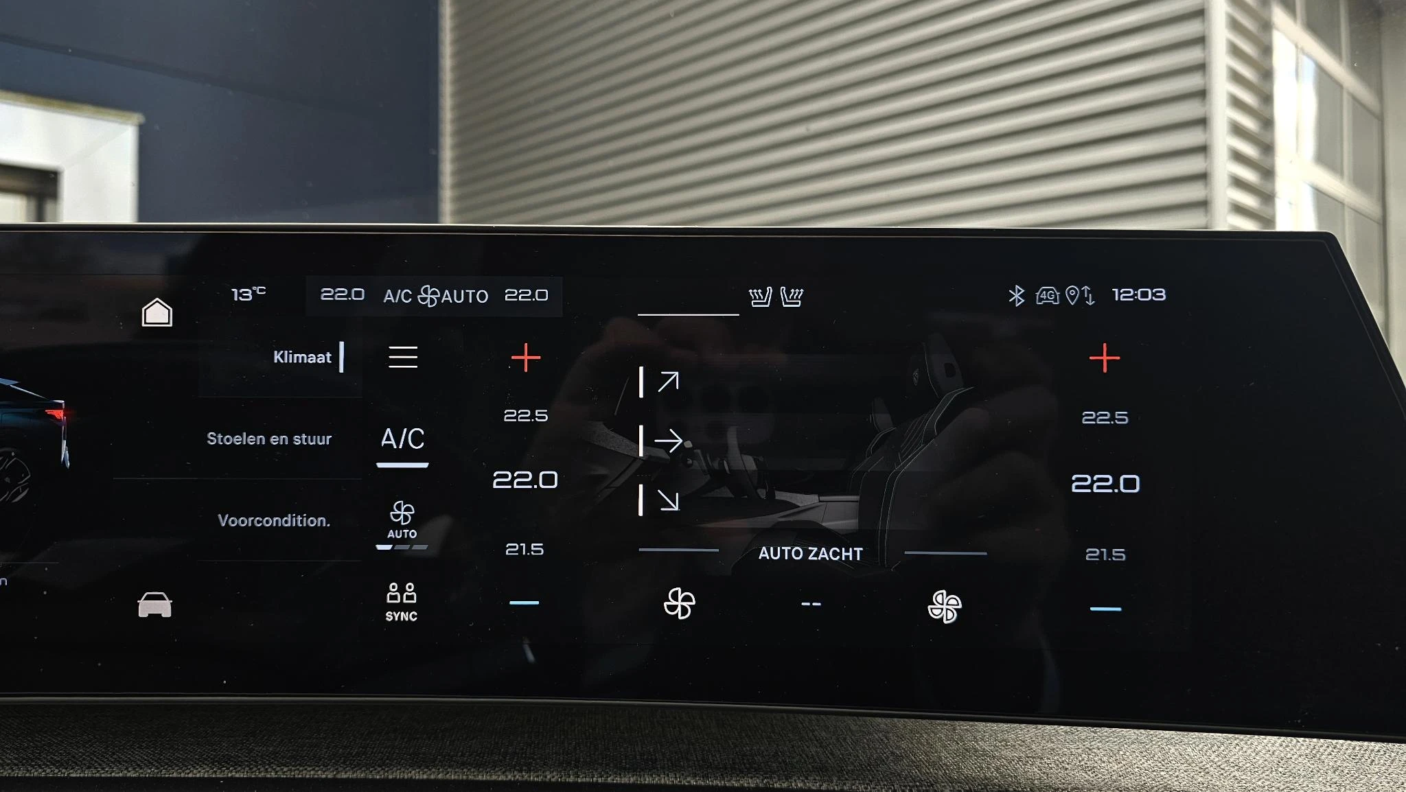 Peugeot-e-3008-image-17