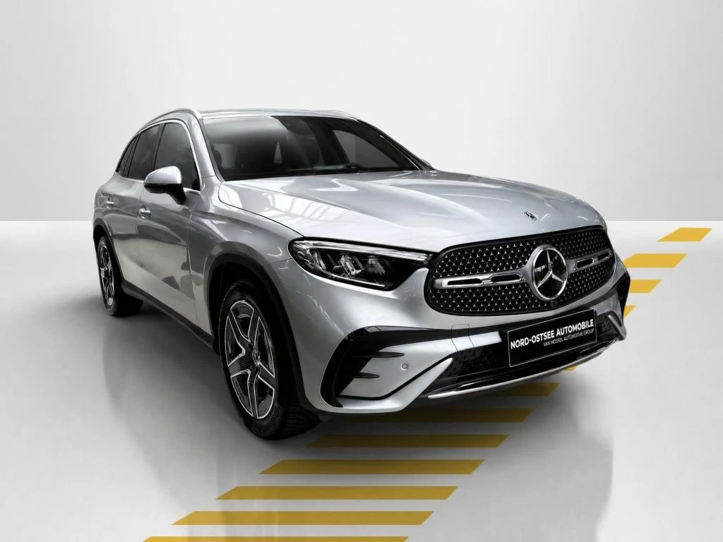 Mercedes-Benz-GLC 300 d-image-17