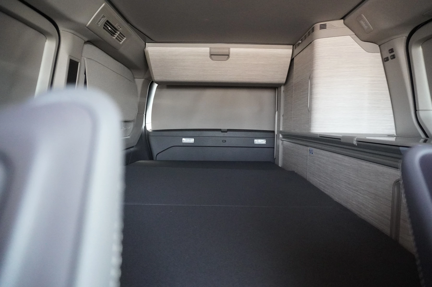 Volkswagen-California-image-13