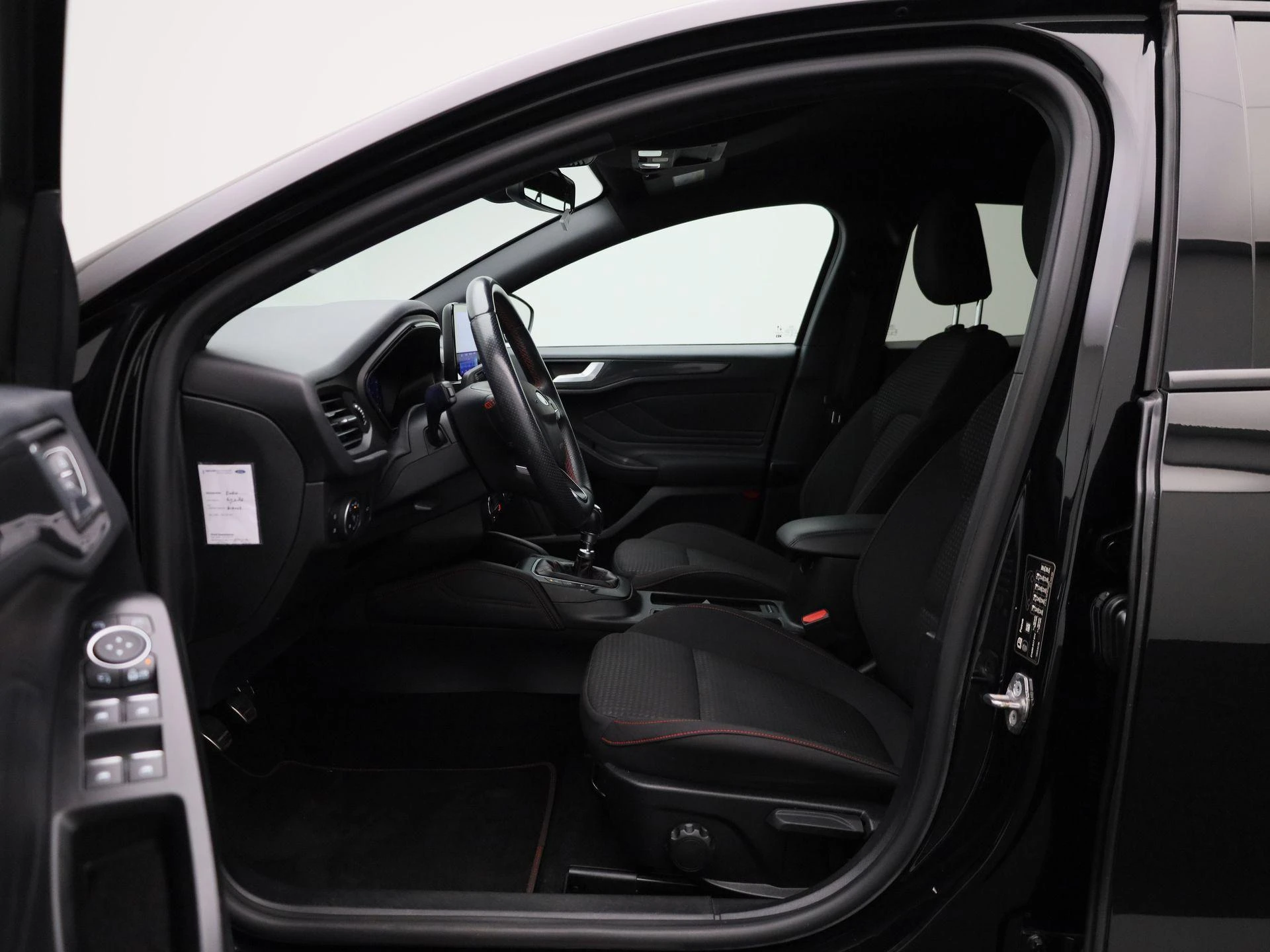 Ford Focus Wagon 1.0 EcoBoost Hybrid ST Line X Business