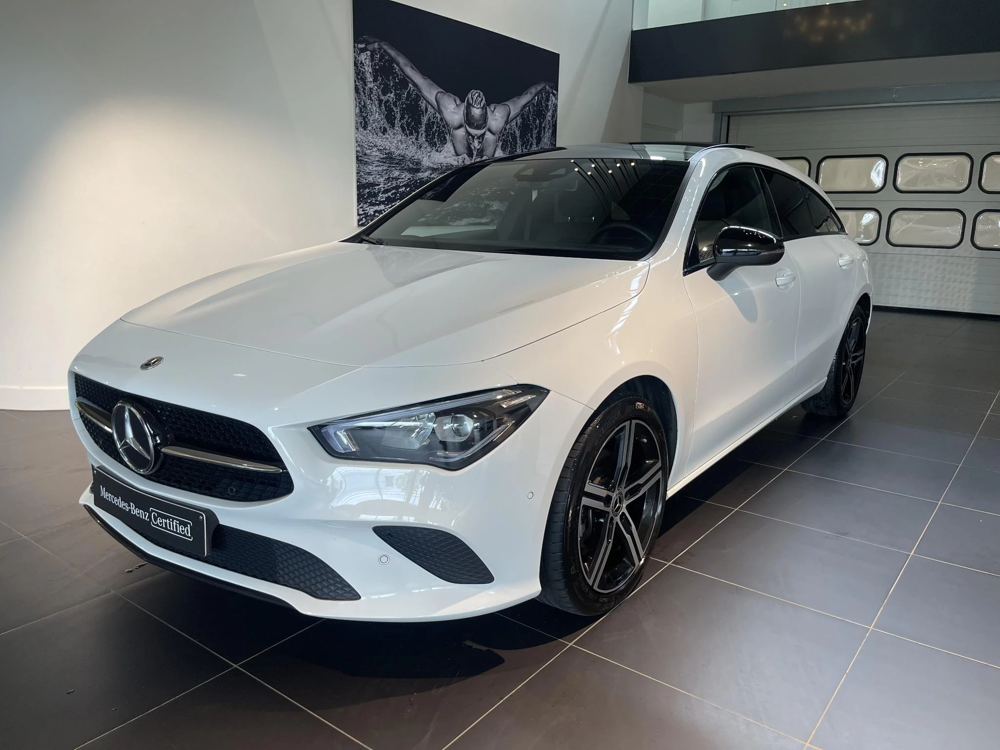 Mercedes-Benz-CLA-image-12