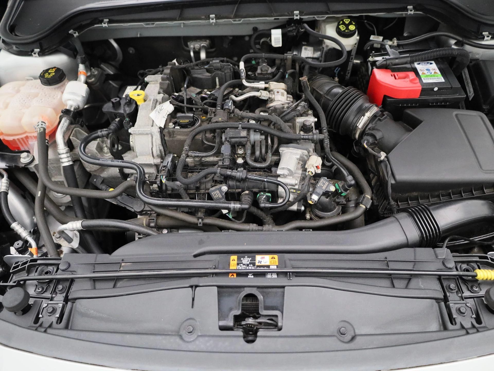 Ford Focus Wagon 1.0 EcoBoost Hybrid Connected