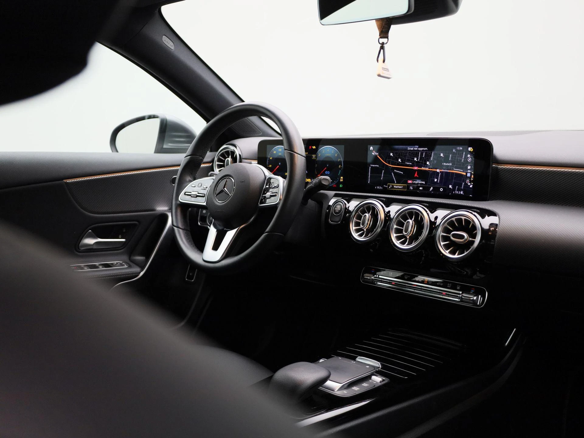 Mercedes-Benz-Classe A-image-39