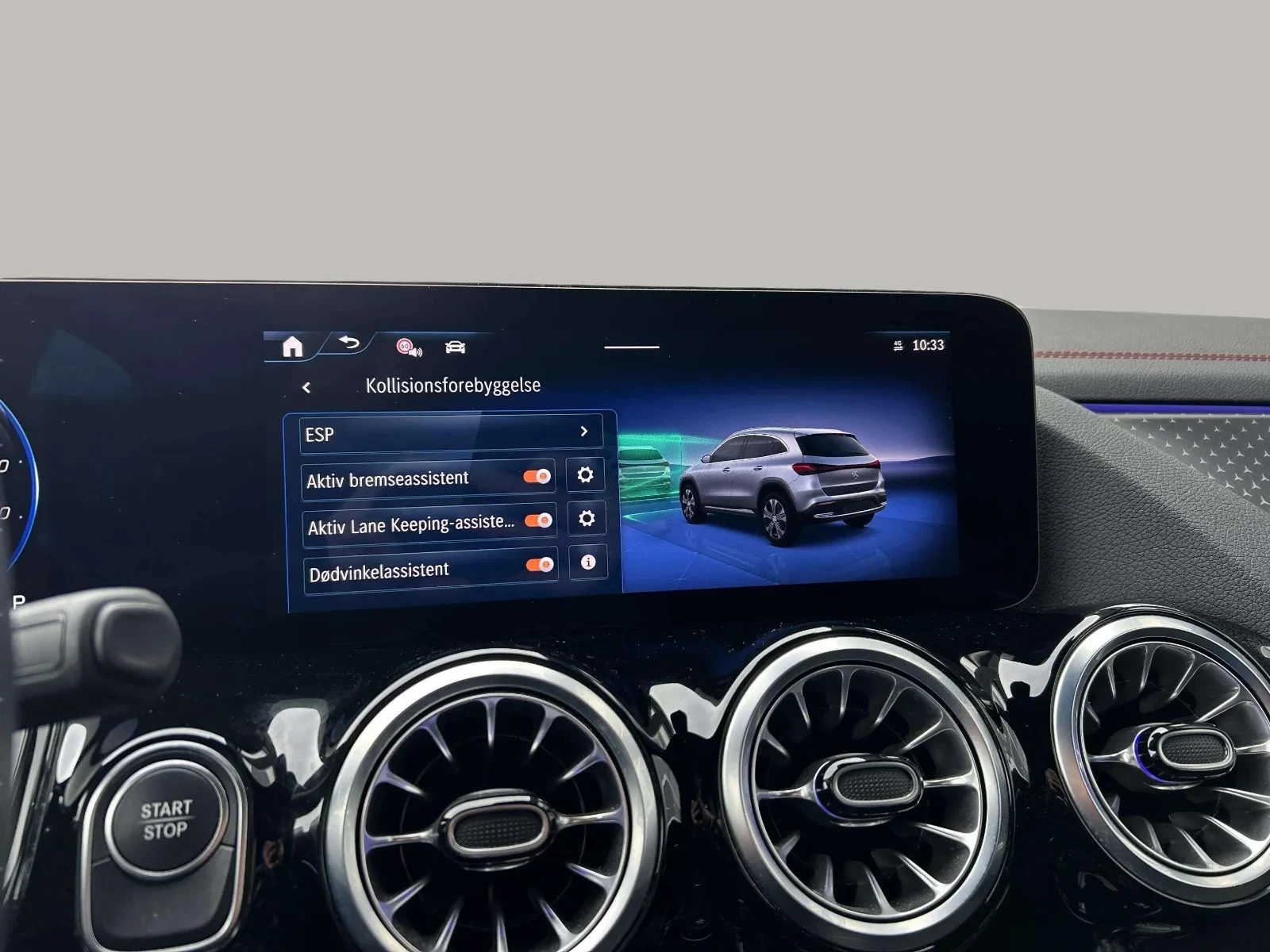 Mercedes-Benz-EQA-image-19