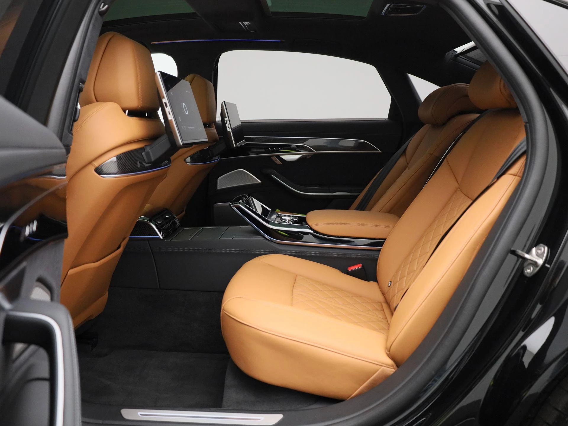 Audi A8 60 TFSI e quattro Lang 340 PK