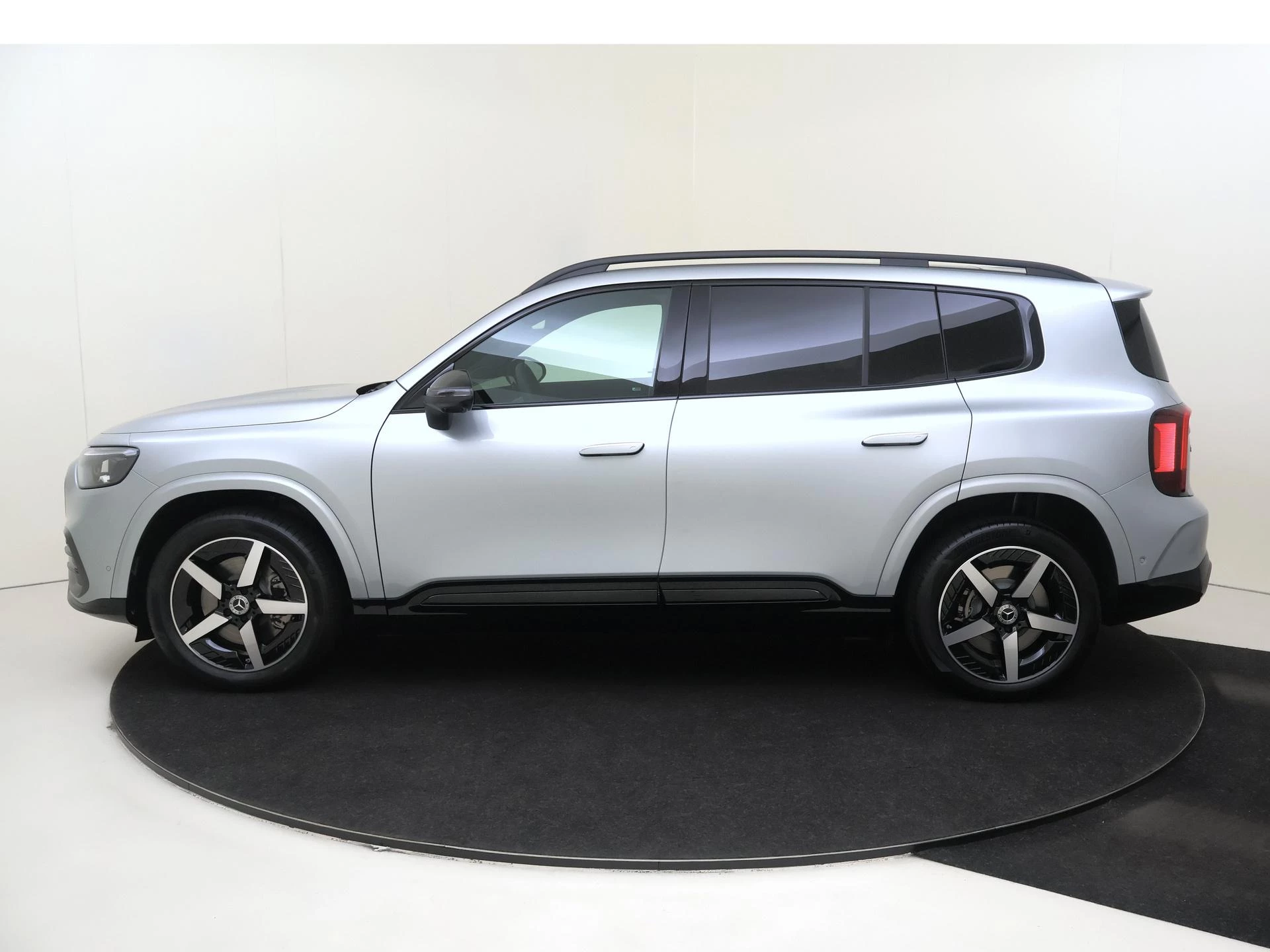 Mercedes-Benz GLB 250+ Business Solution AMG 7p. 85.5 kWh
