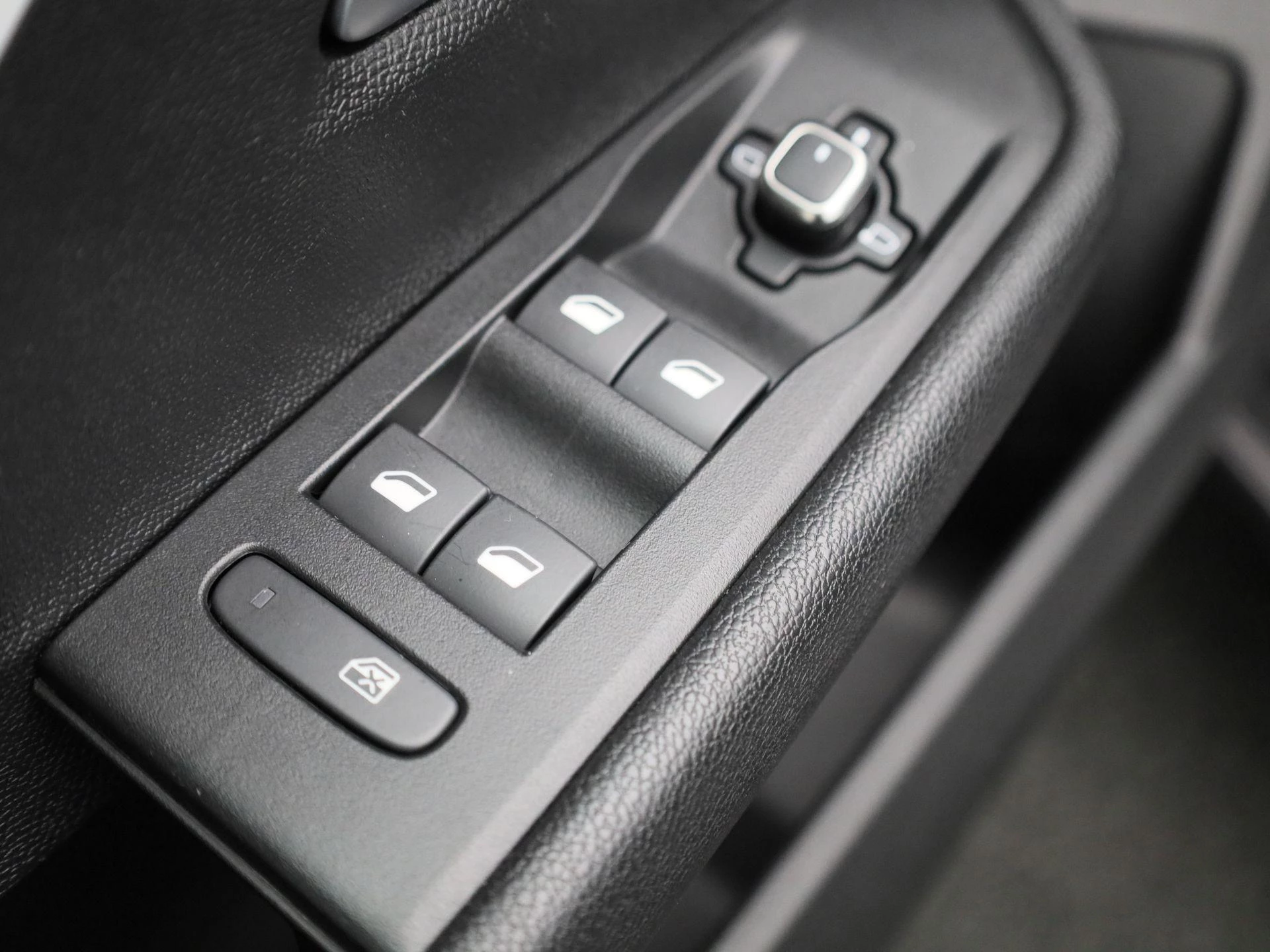 Opel-Astra-image-25