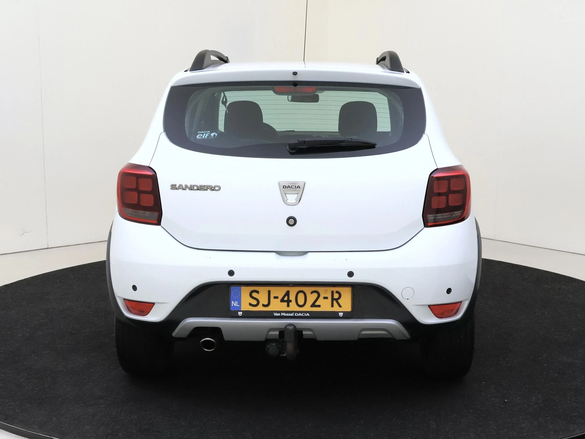 Dacia-Sandero Stepway-image-6