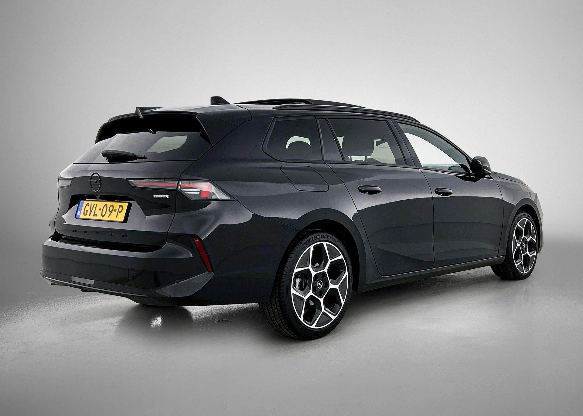 Opel-Astra-image-3