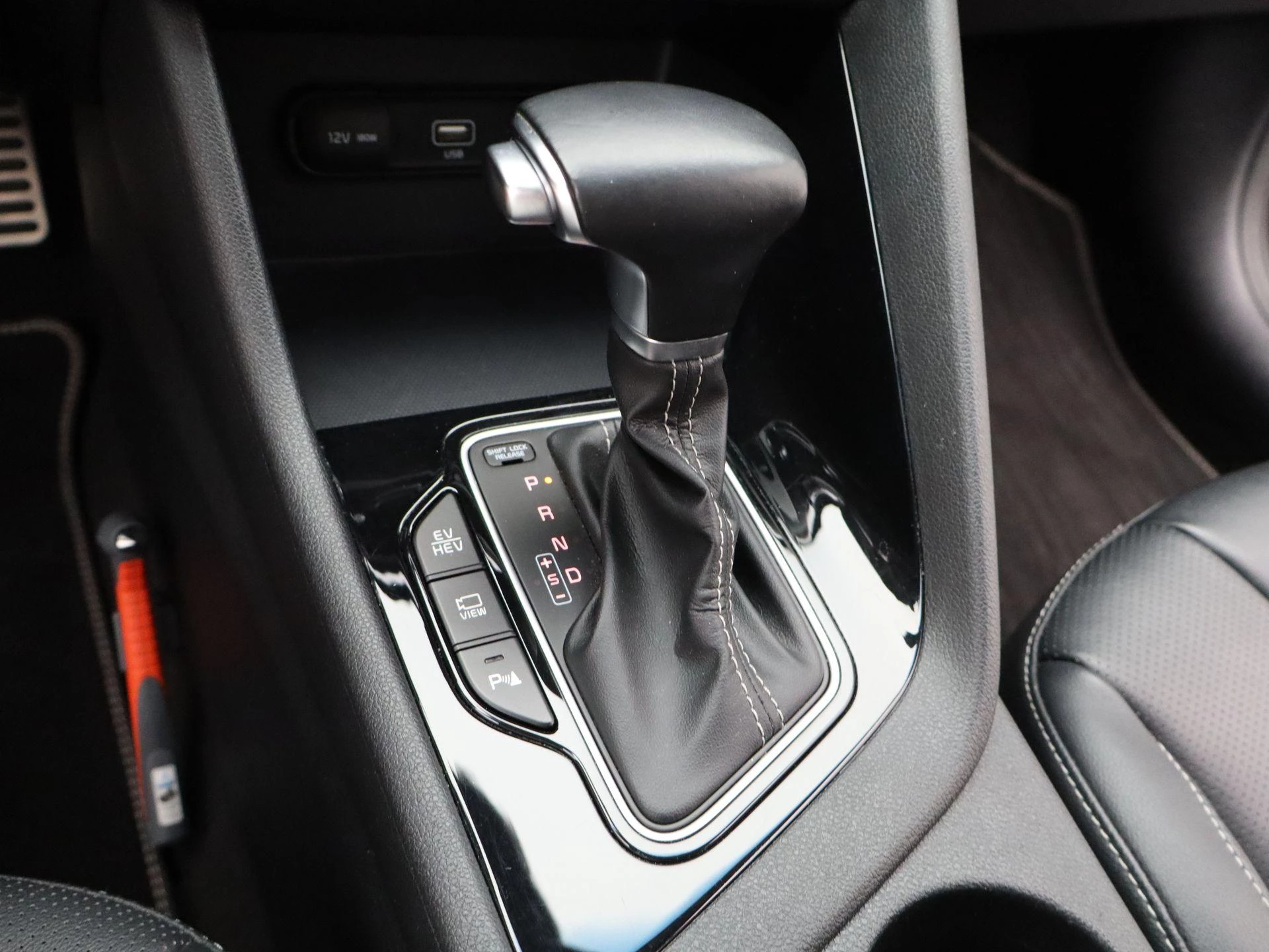 Kia-Niro-image-17