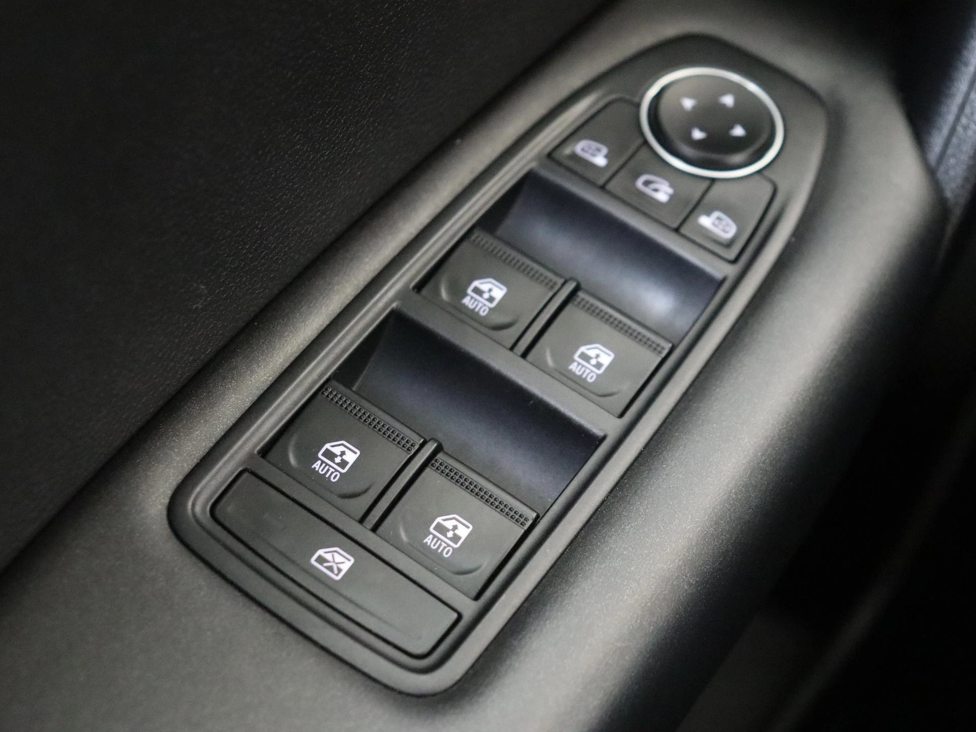 Renault-Captur-image-29