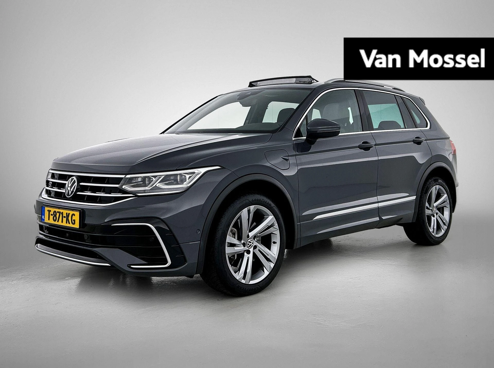 Volkswagen-Tiguan-image-0