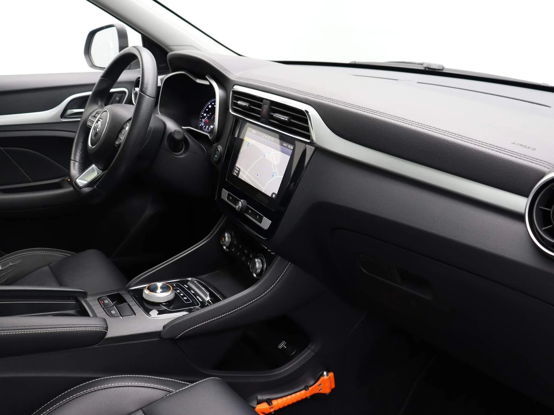 MG-ZS EV-image-22