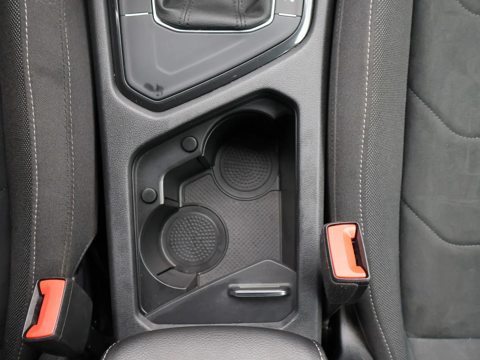 Volkswagen-Tiguan-image-21