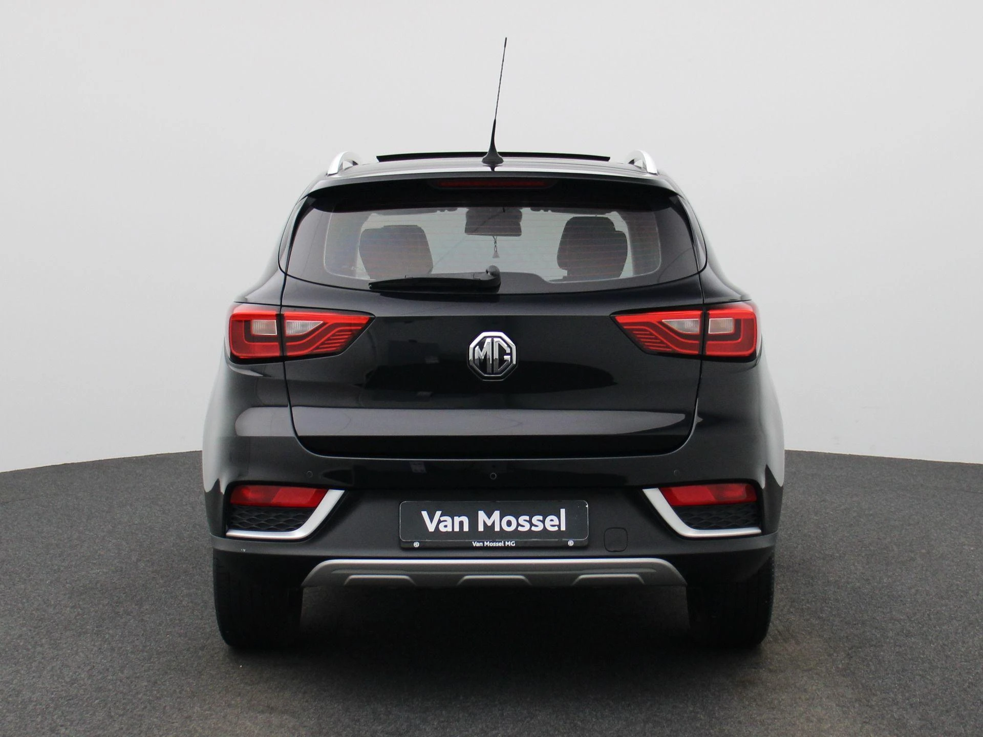 MG-ZS EV-image-4