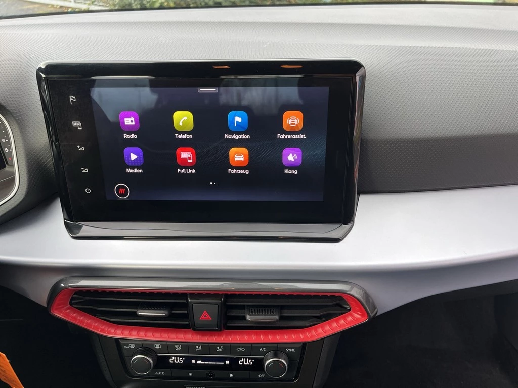 SEAT-Arona-image-10