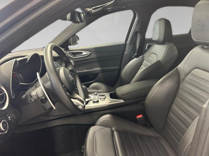 Alfa Romeo-Giulia-image-2