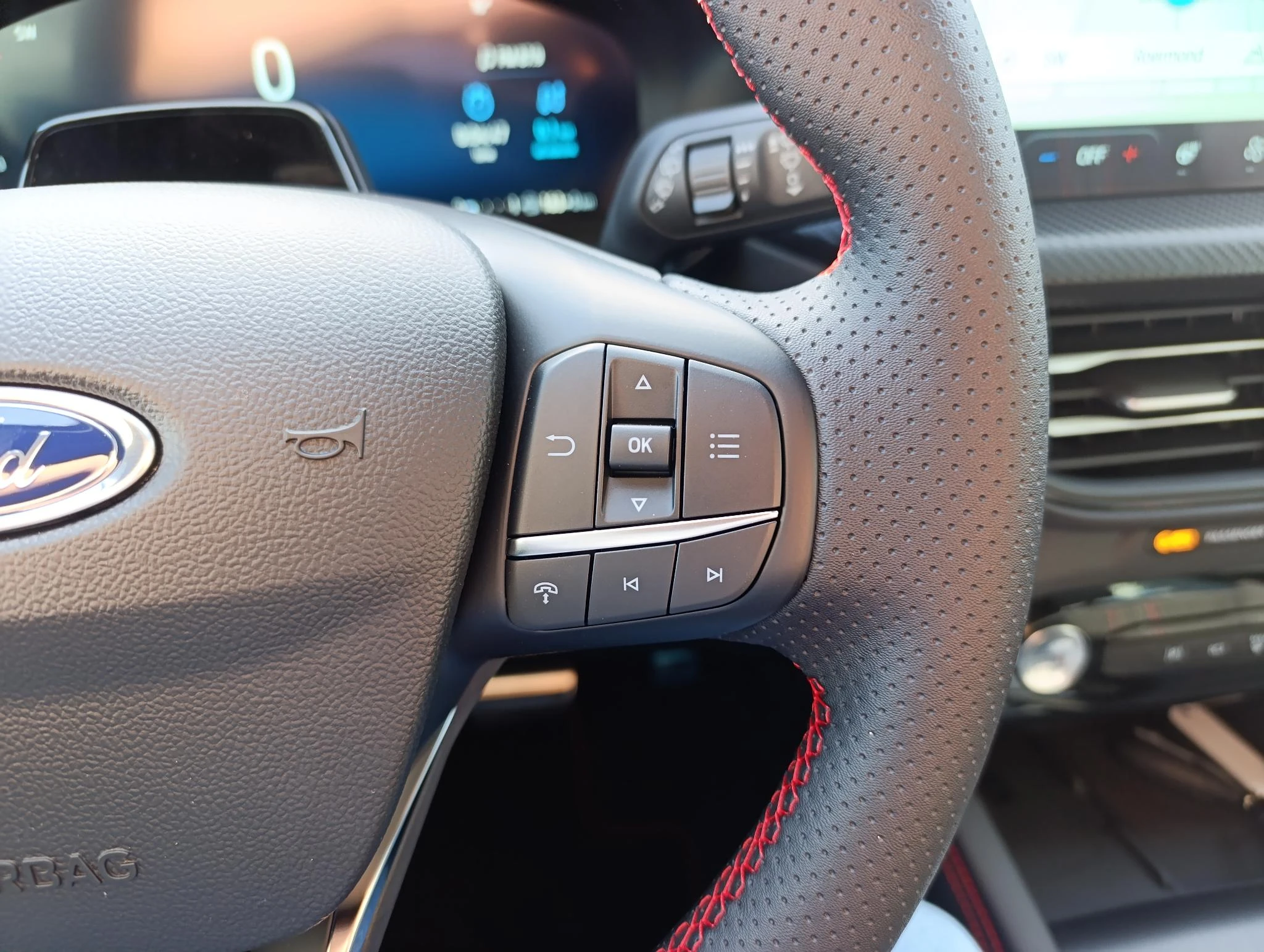 Ford-Kuga-image-21