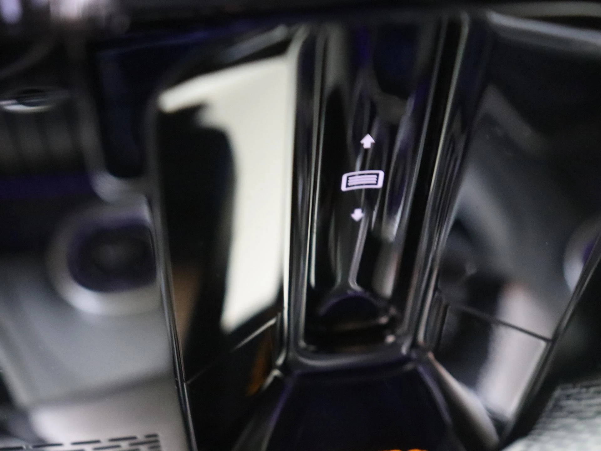 Mercedes-Benz-GLC-image-20