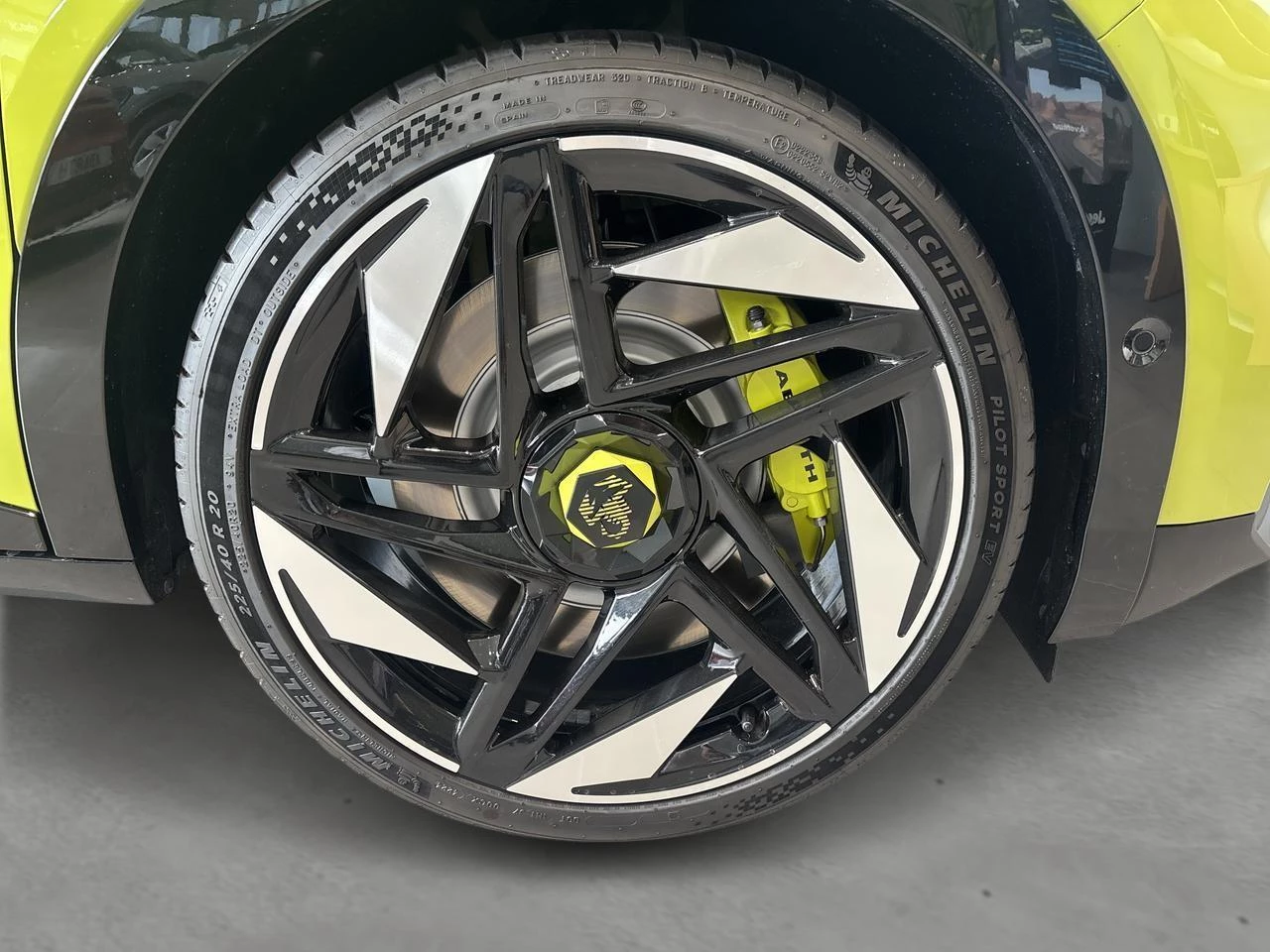 Abarth 600e 54kwh Scorpionissima