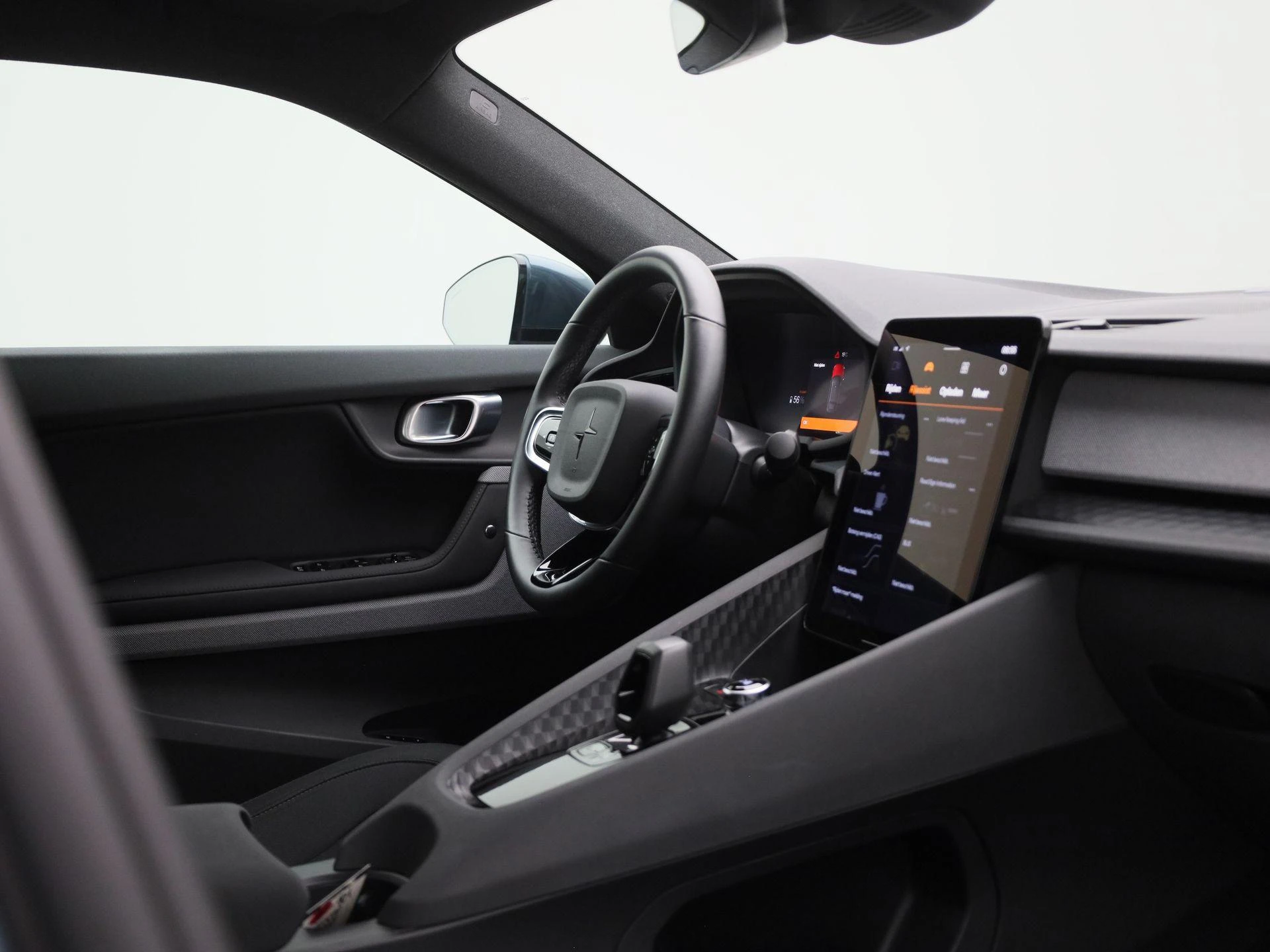 Polestar-2-image-33