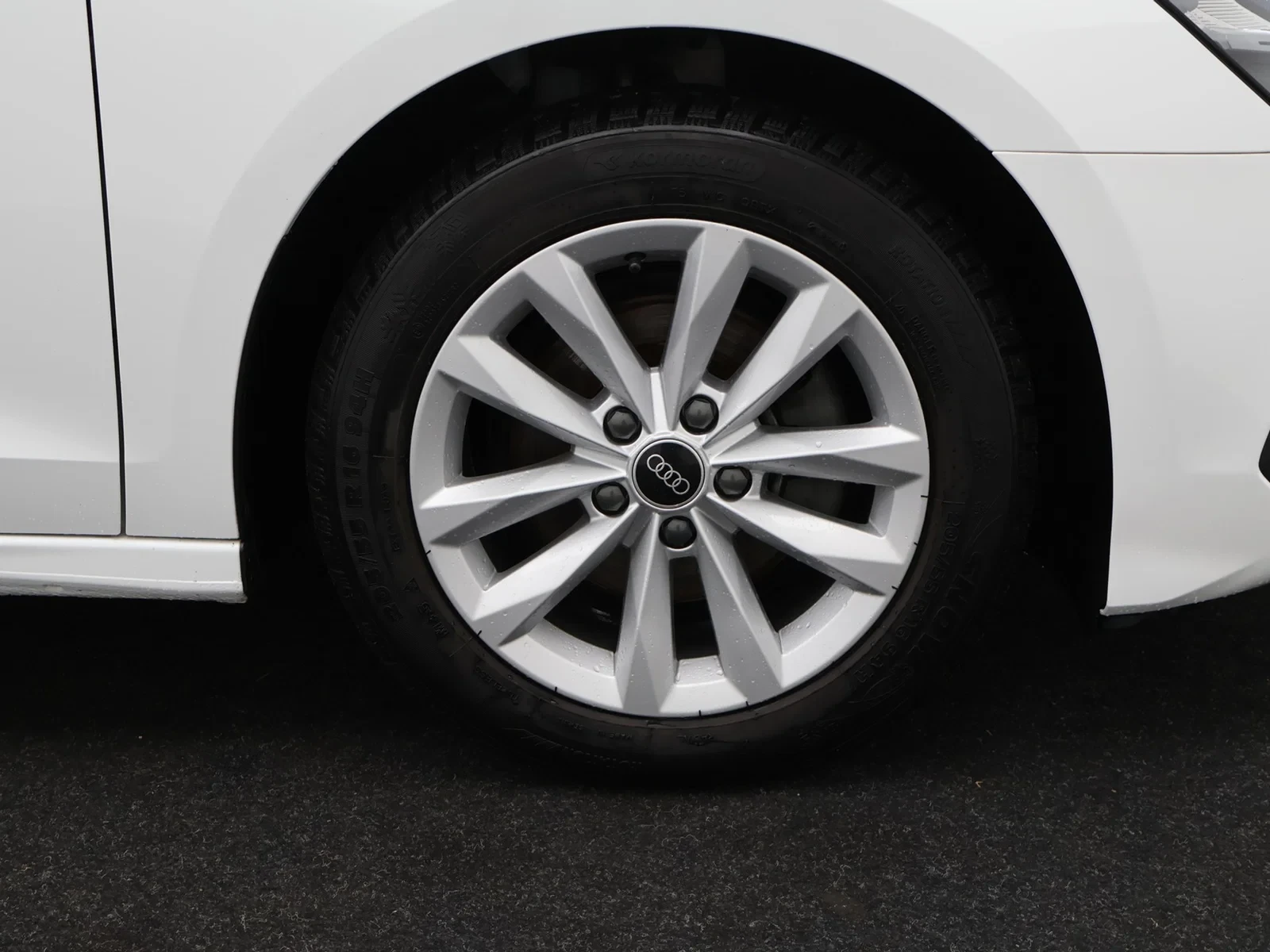 Audi A3 Sportback 30TFSI Business Edition Attraction 110PK *AUTOMAAT*CRUISE*KEYLESS GO*VIRTUAL COCKPIT*APP-C