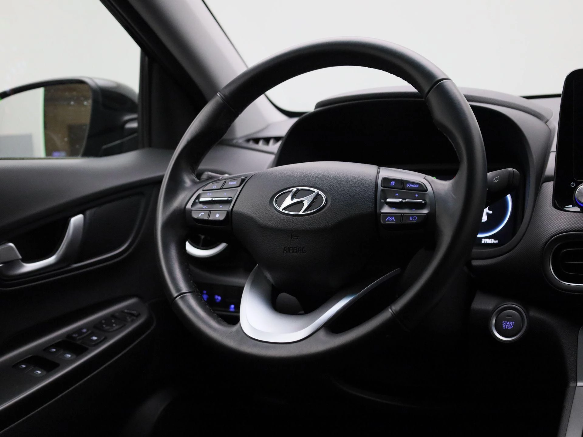Hyundai-Kona-image-33