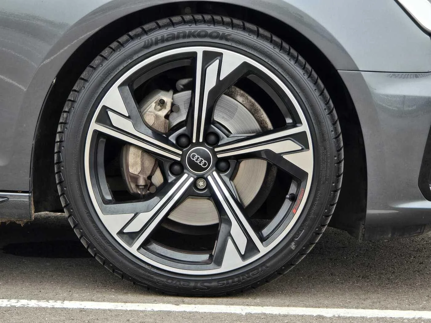 Audi-A4-image-4