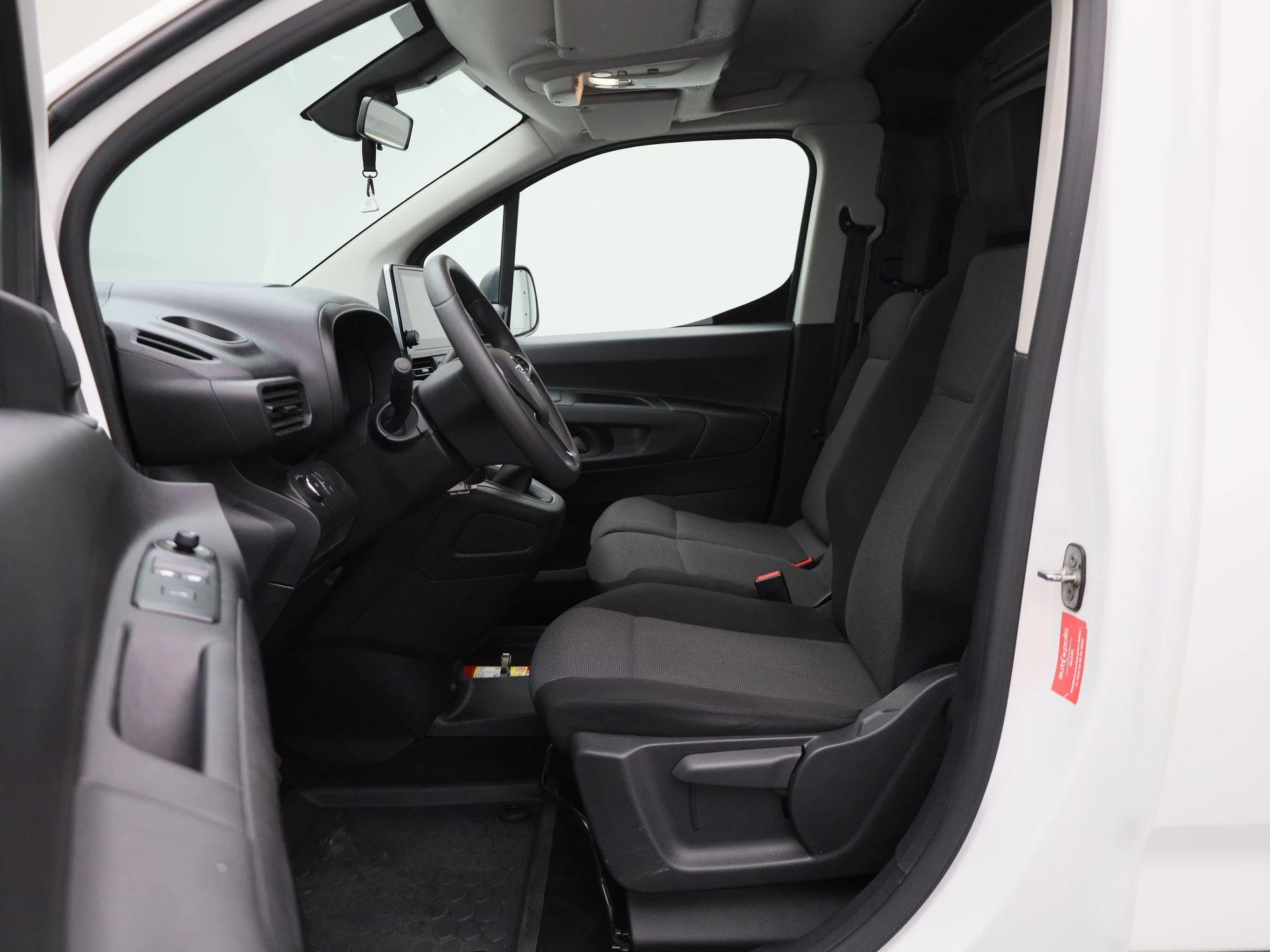 Opel-Combo-image-12