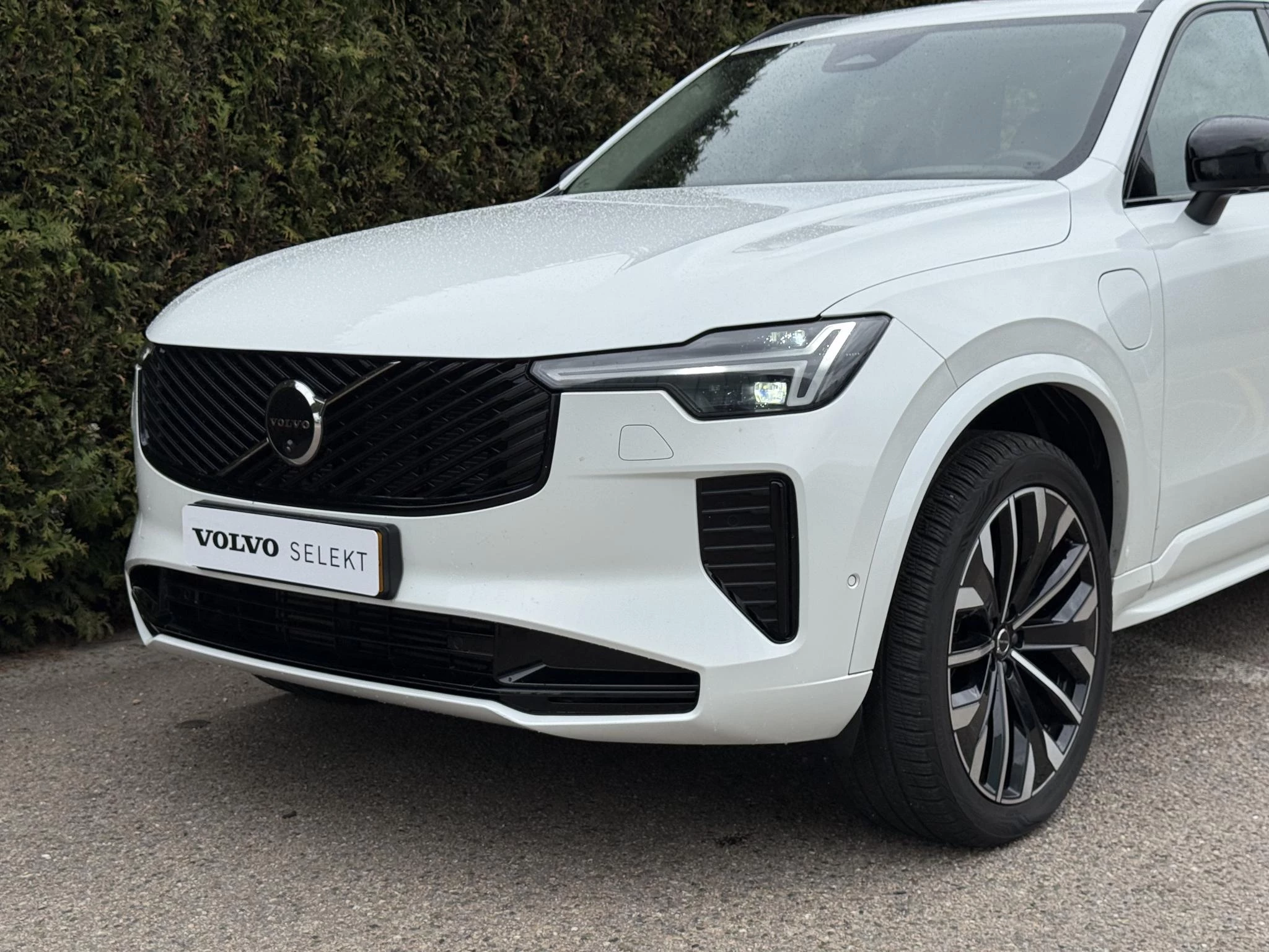 Volvo XC90 T8 Plug-in hybrid AWD Ultra Dark