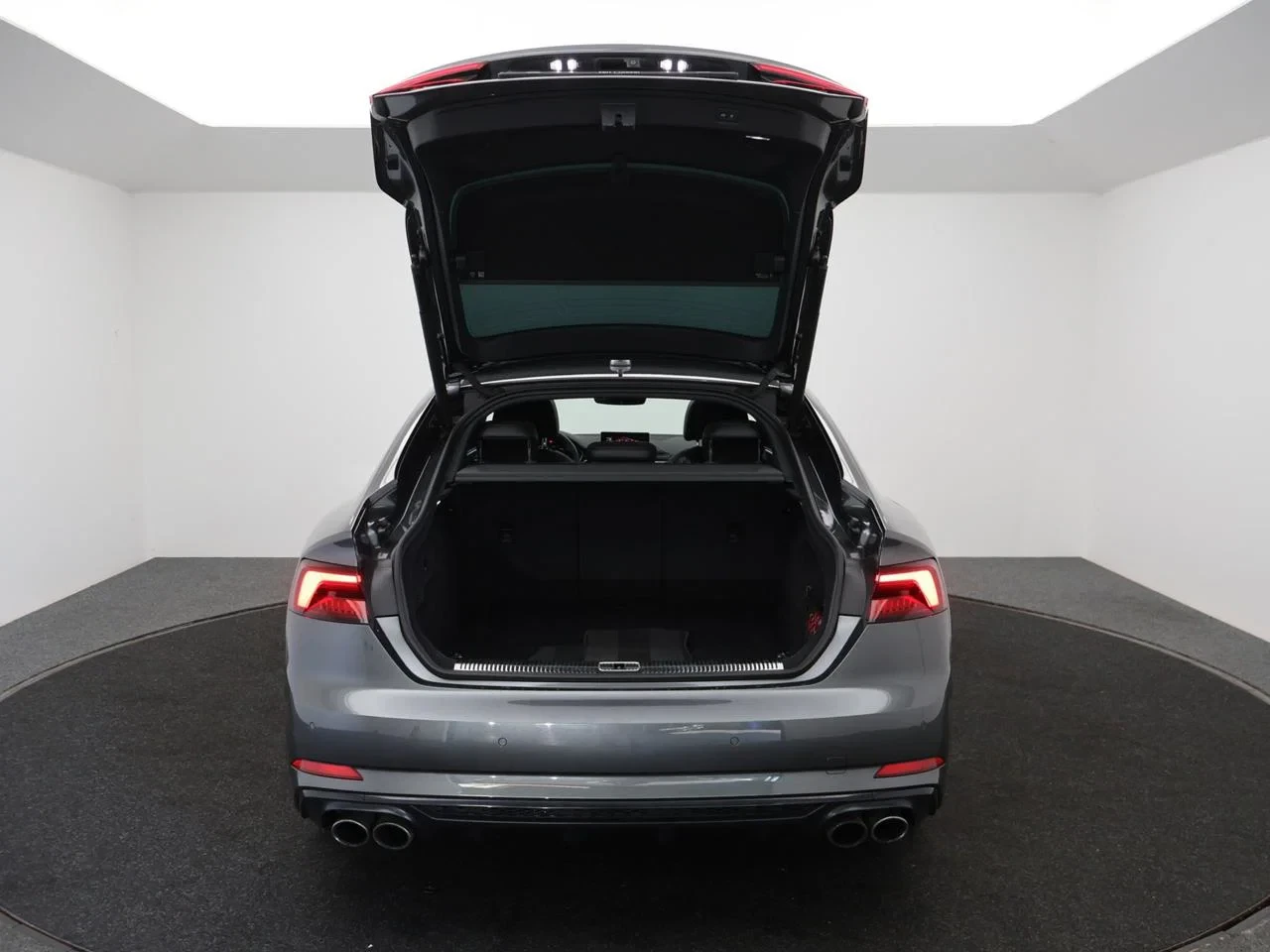 Audi-S5-image-10