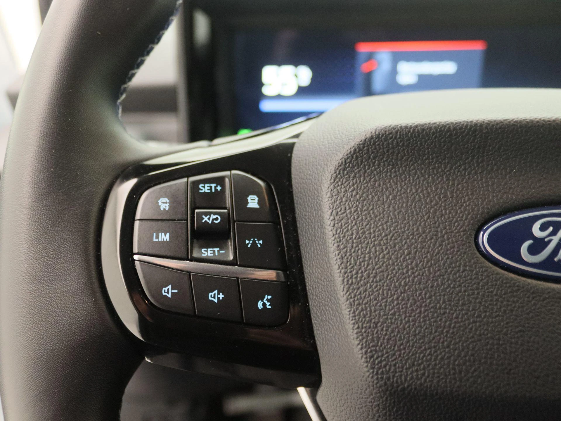 Ford-E-Transit-image-15