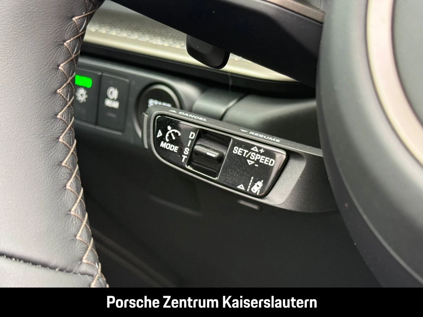 Porsche 911 992 Turbo S Cabrio Burmester Clubleder PCCB turbo s